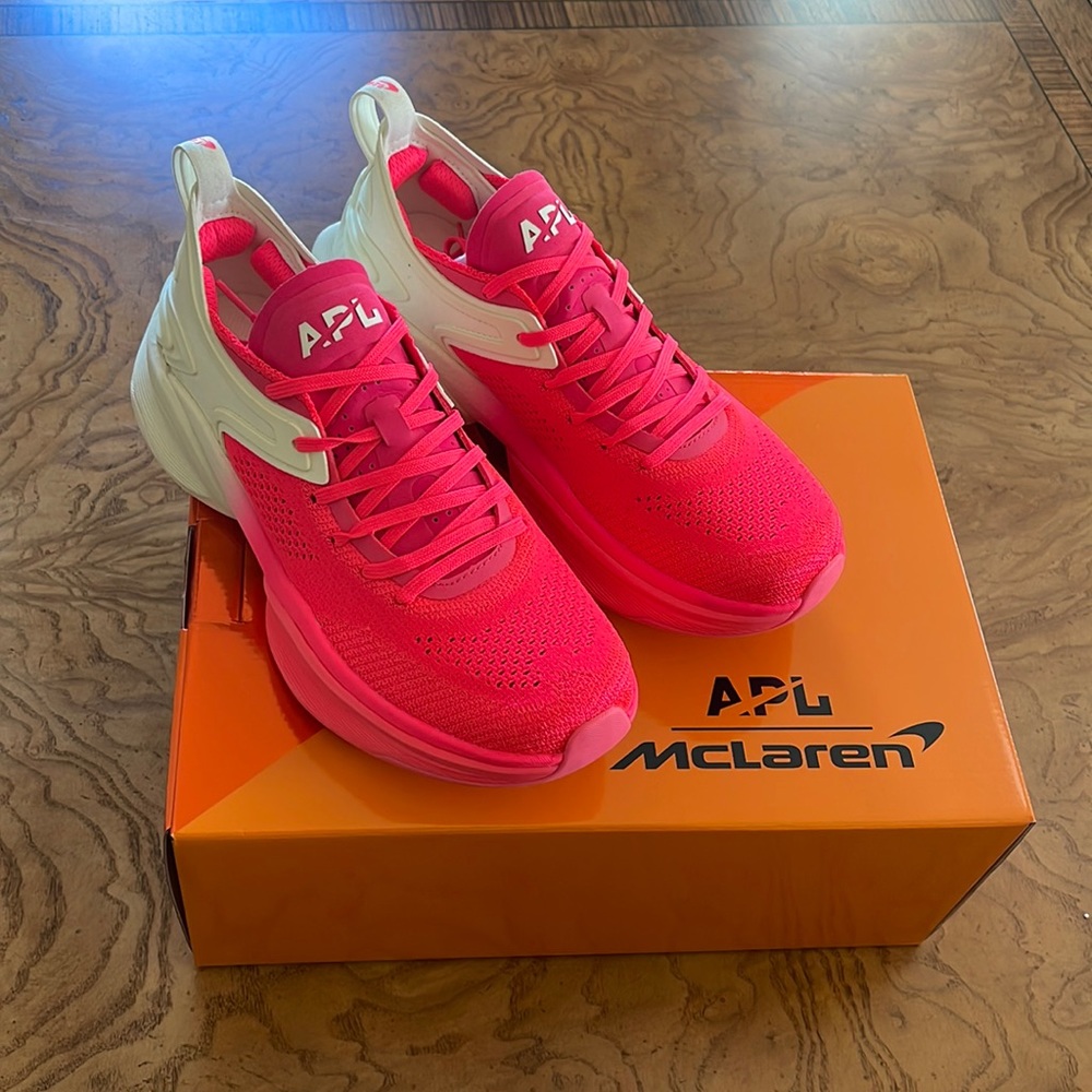 BRAND NEW APL McLaren HYSPEED Magenta/Pristine/Ombré